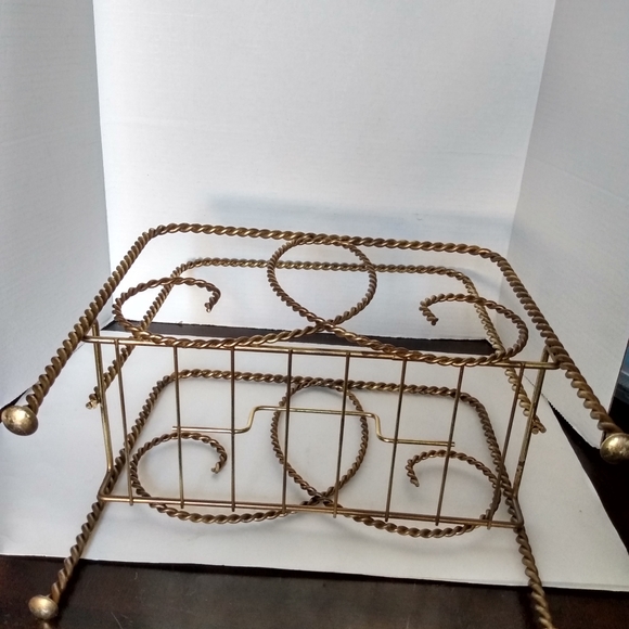 Twisted metal scroll magazine/ record holder - Picture 9 of 13